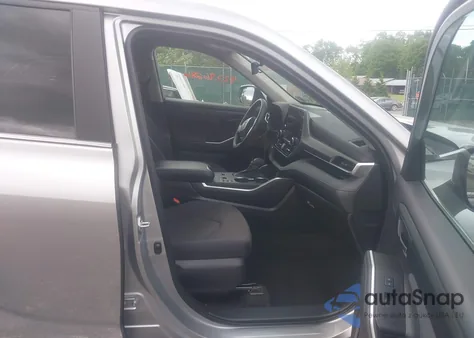 2023 Toyota Highlander L z USA, uszkodzony, nr VIN 5TDKDRAH1PS005771